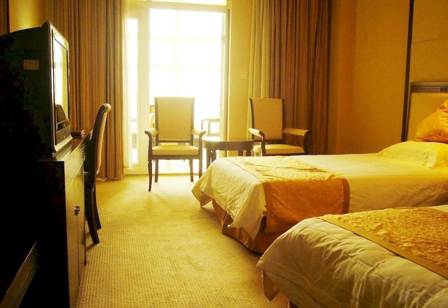 Hailing Convention Center