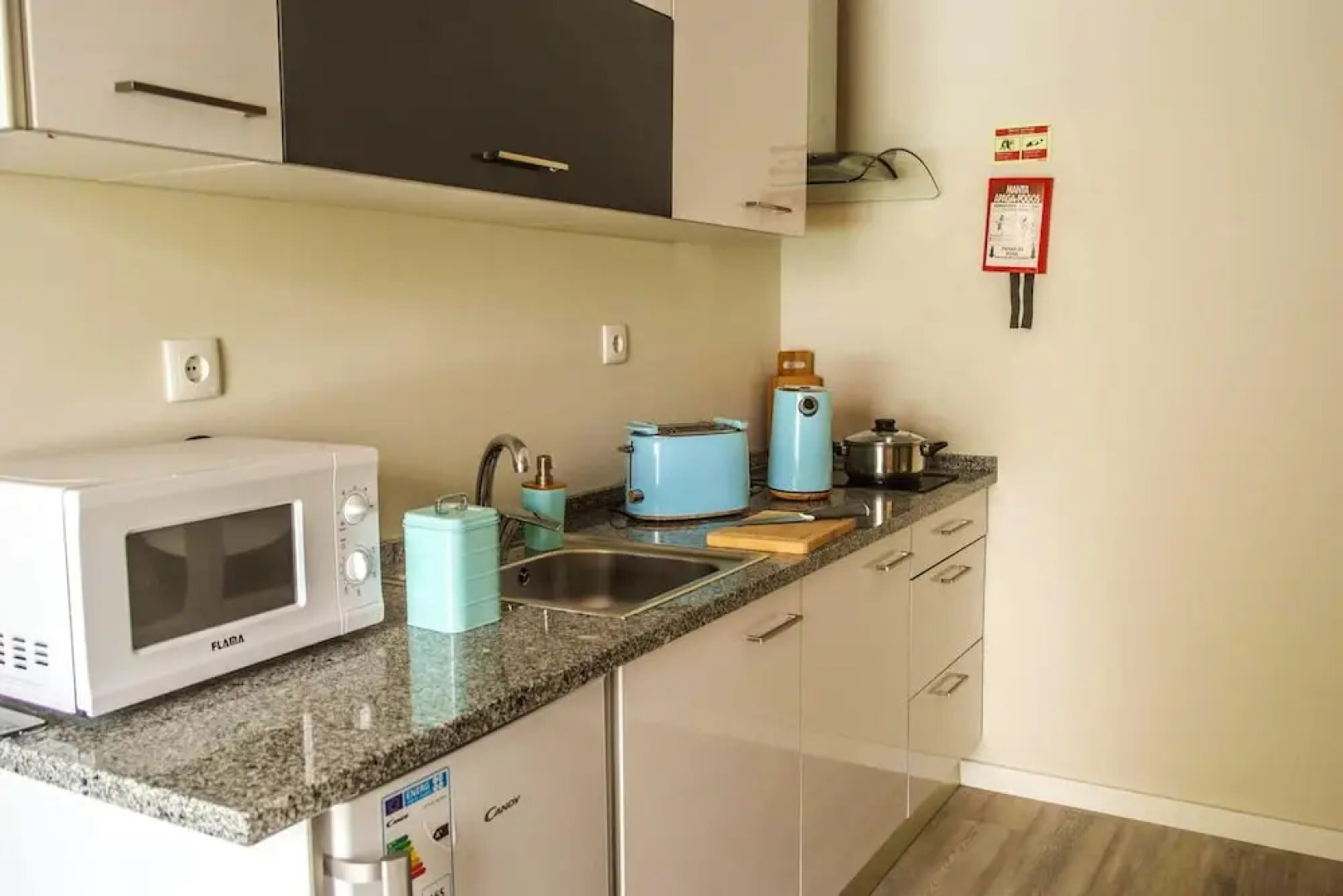 House With 2 Bedrooms in Atalaia, With Shared Pool, Enclosed Garden and Wifi Near the Beach