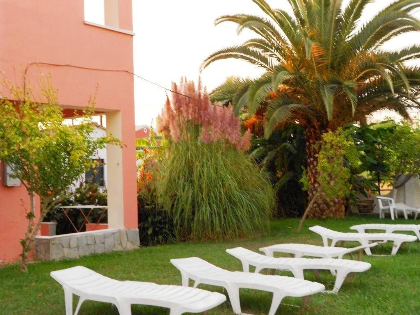 Katerina Studios & Apartments