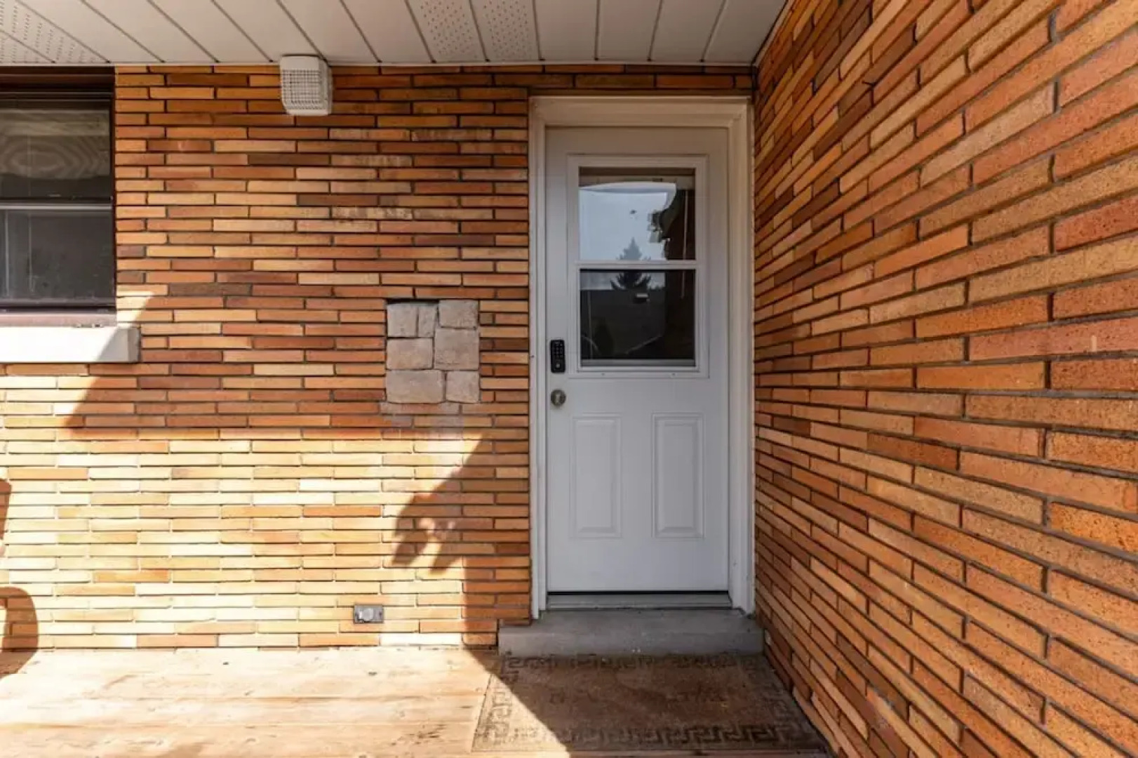 Charming 3BR Home in Quiet Kitchener Neighborhood