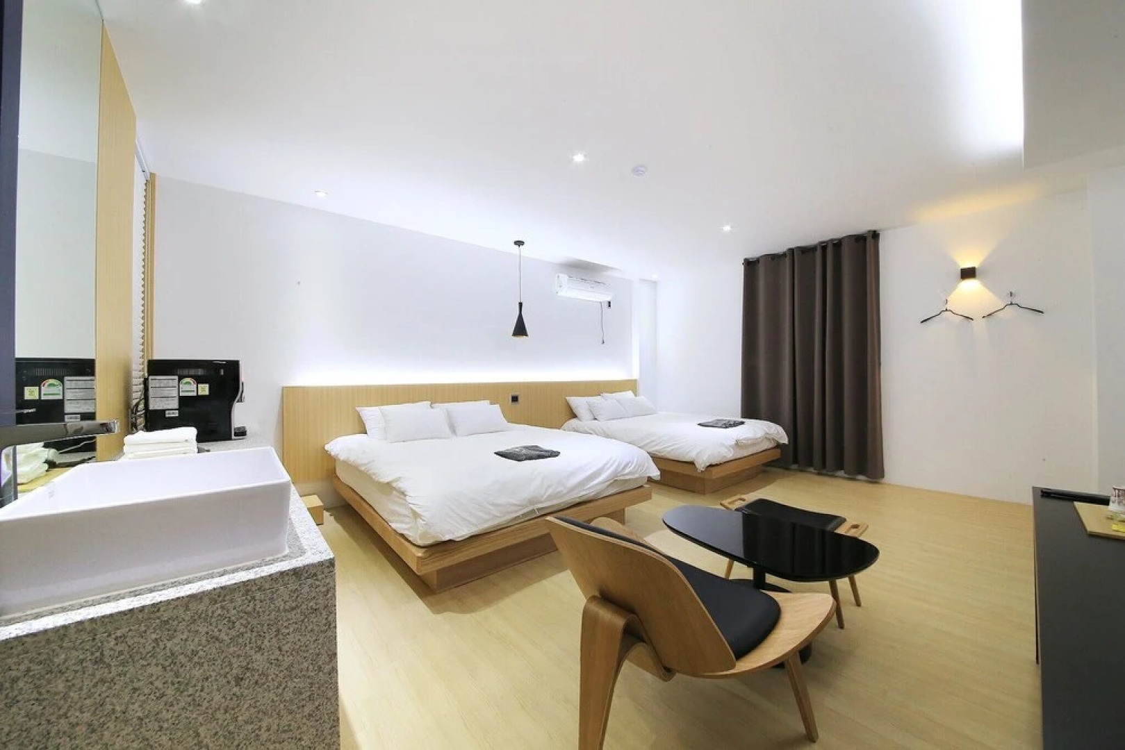 Indeokwon Brownstone