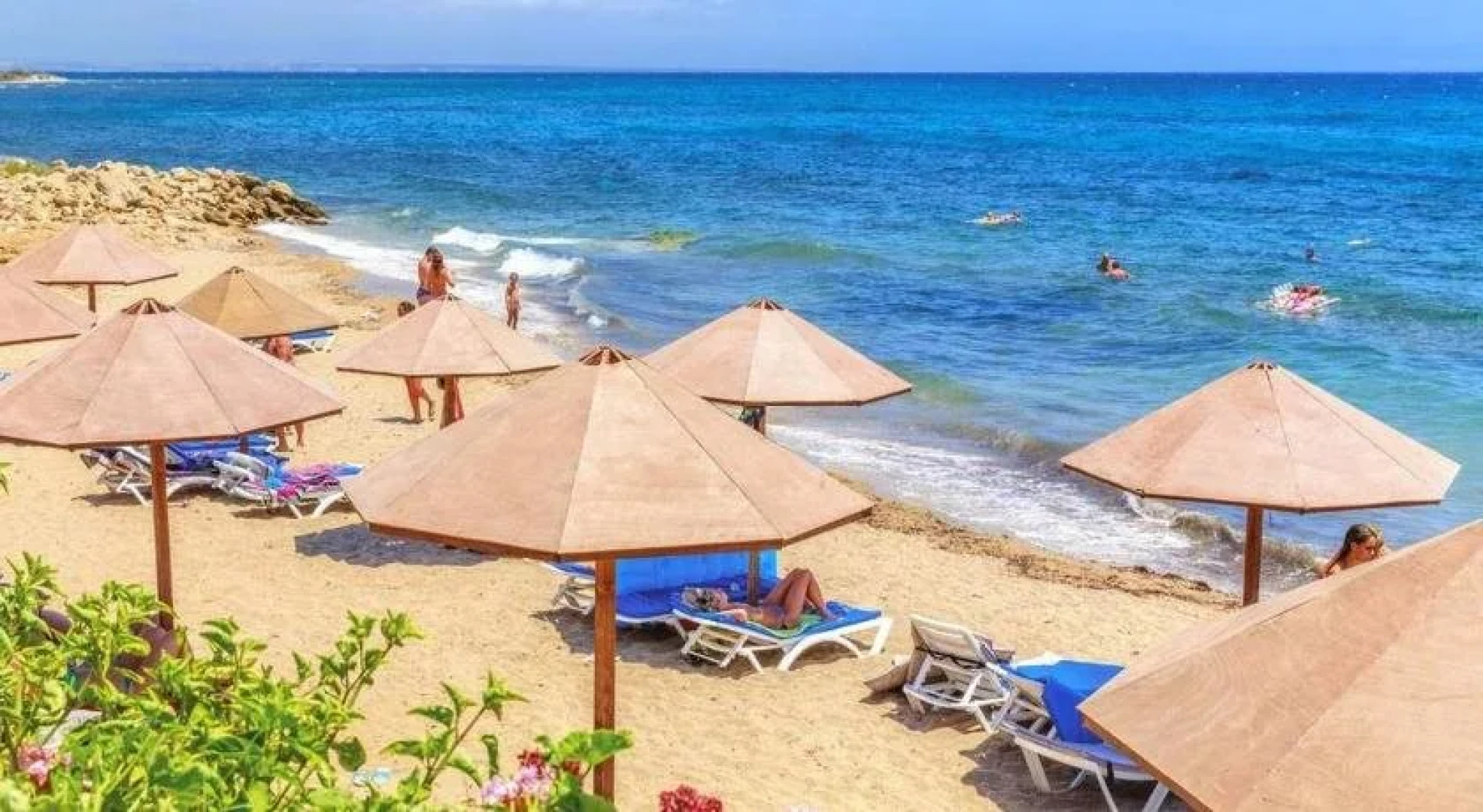 Yeldener Crystal Rocks