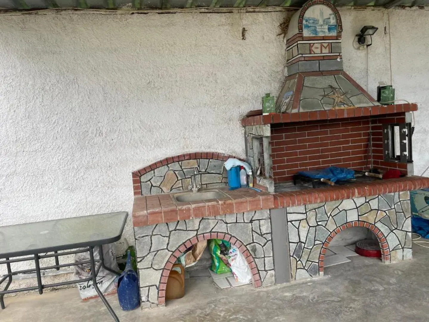 Seaside apartment with private garden