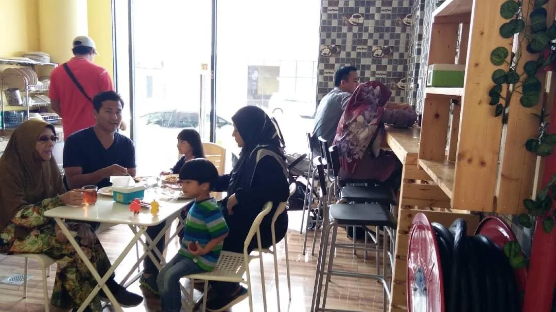 Hotel Zamburger Kota Warisan