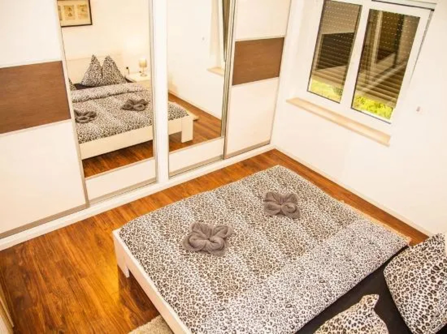 Apartments Musicology