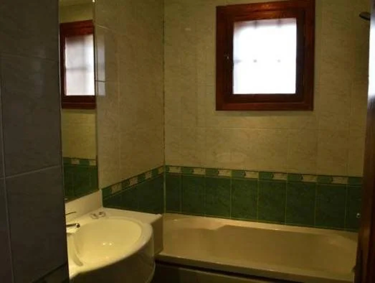 Kostadinovi Kashti Complex