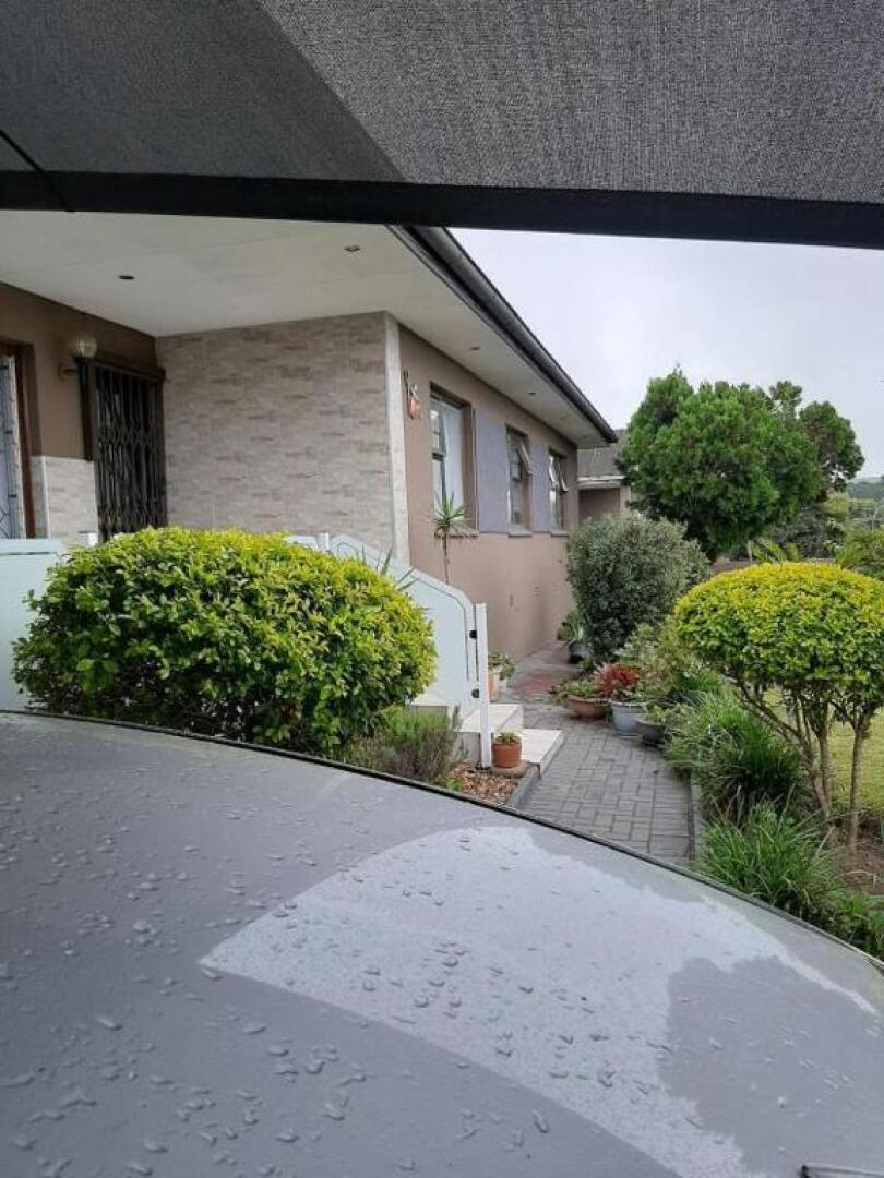 Ariah's Guesthouse and Self Catering