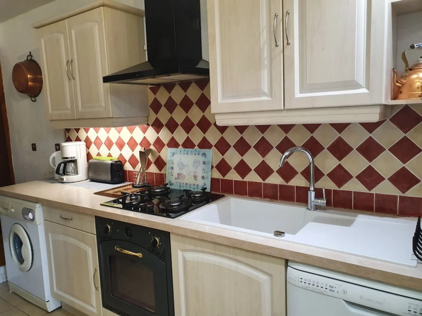 Oliviers Chateauneuf by Gites de France