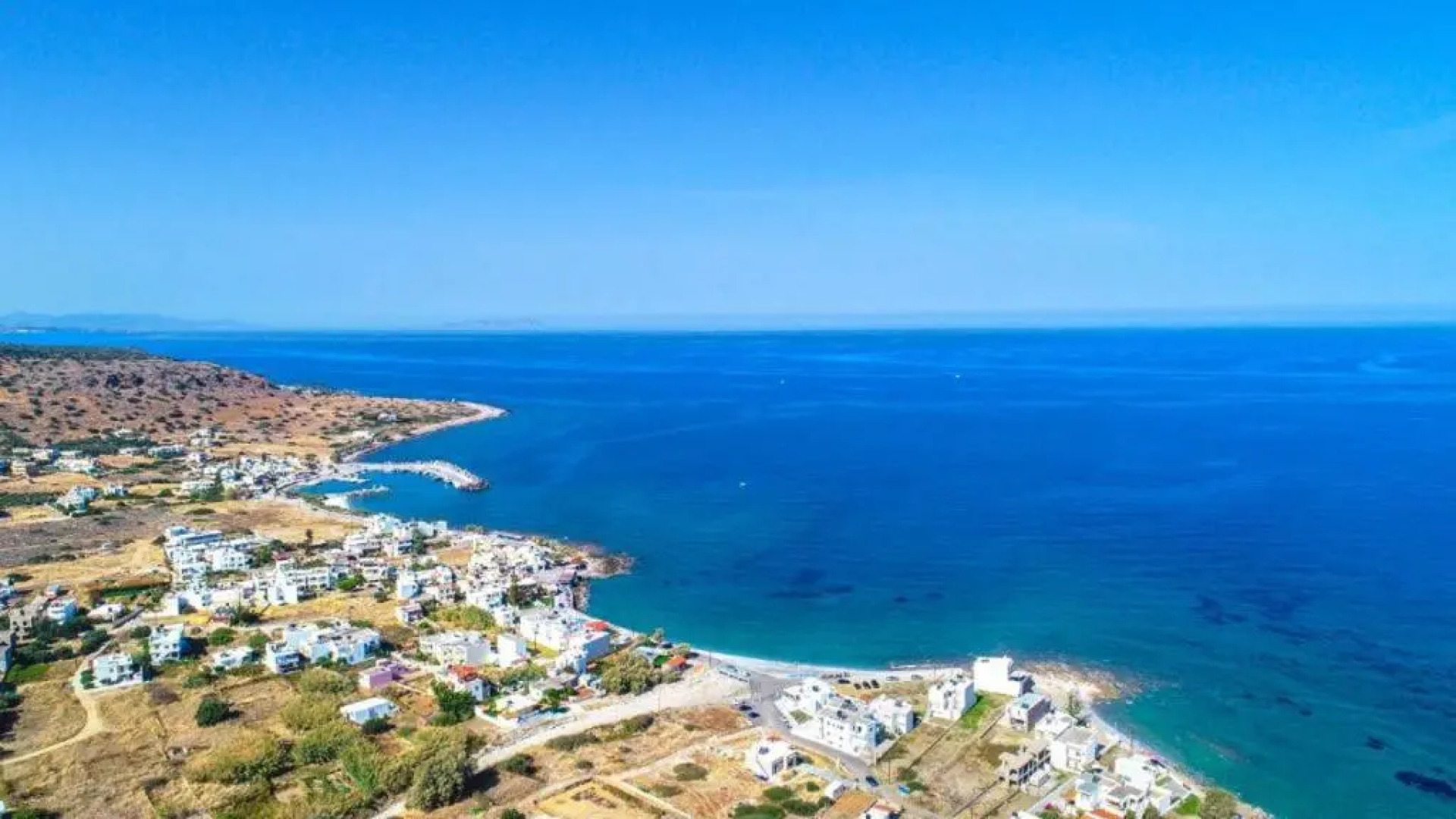 TerraZeus - Stone House Beachfront 3