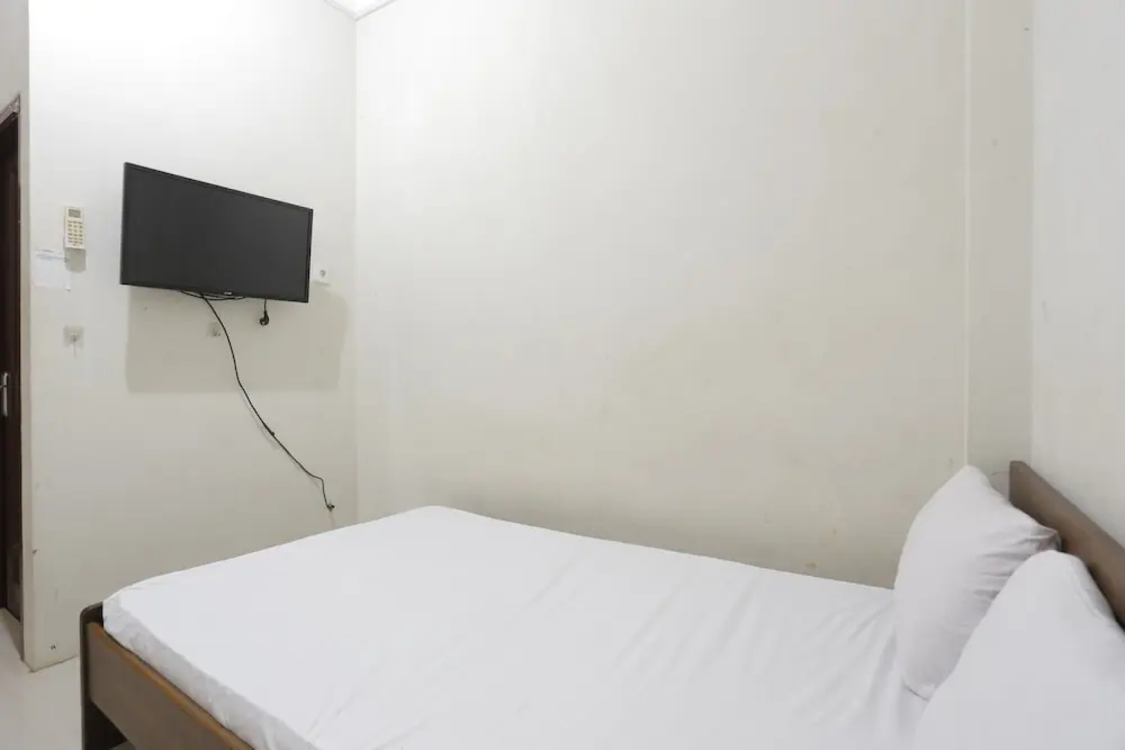 Hotel O Guest House Leo Patra