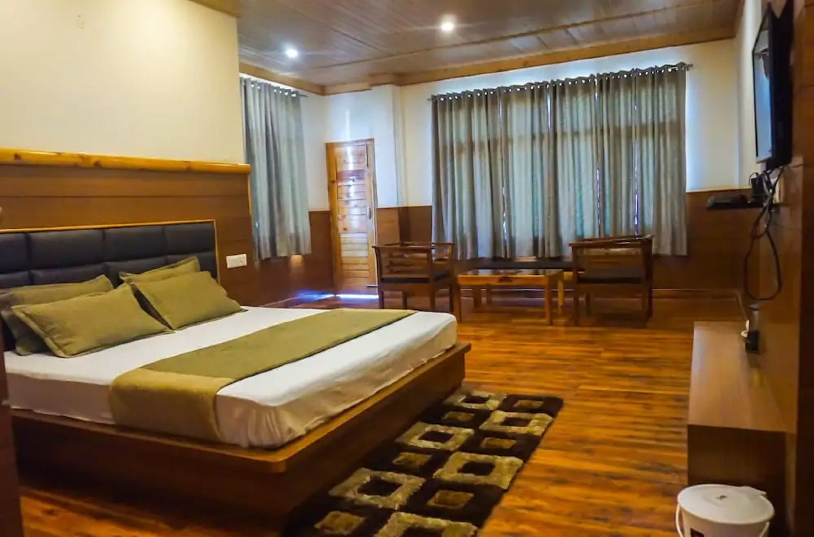 OYO 14776 The Tikker