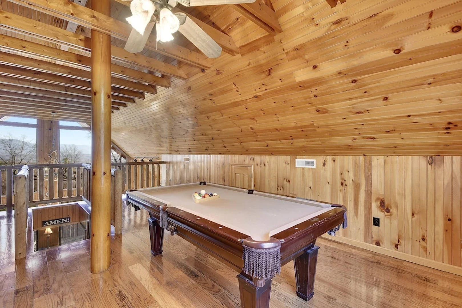 Bluff Mountain Lodge 3 Bedroom Cabin