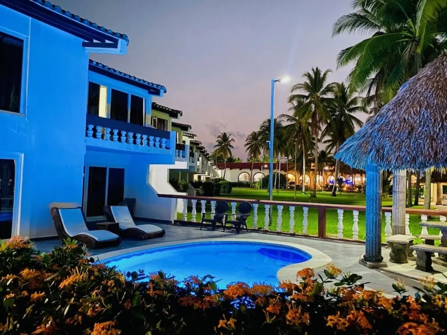 Hotel Tesoro Beach