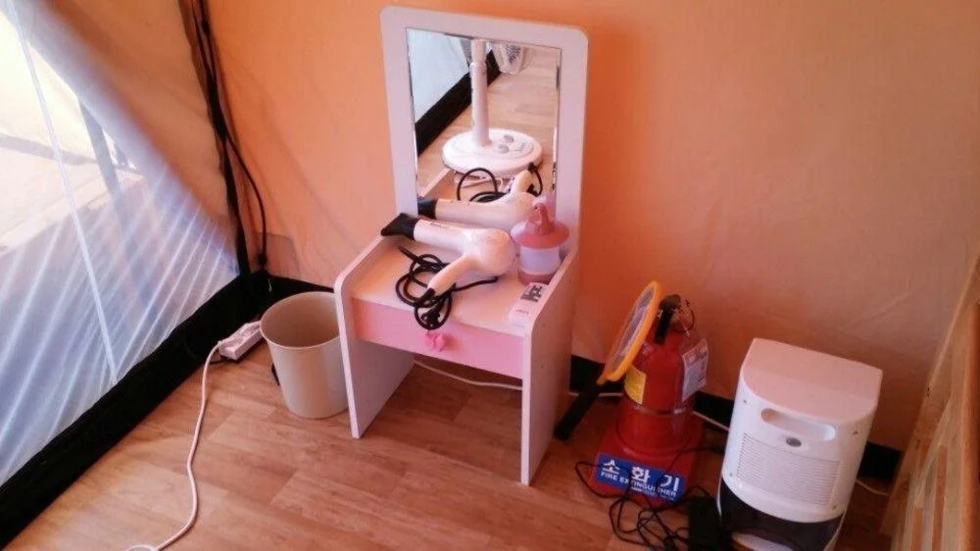 Blue Night Glamping House in Udo - Caravan Park