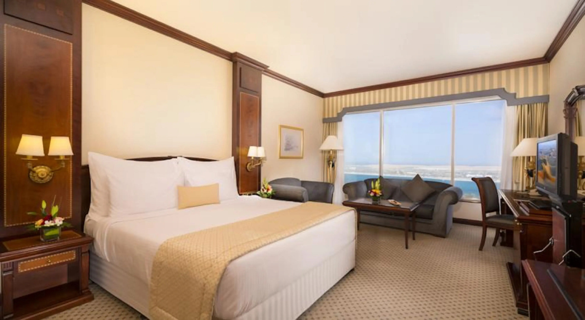 Отель Corniche Abu Dhabi