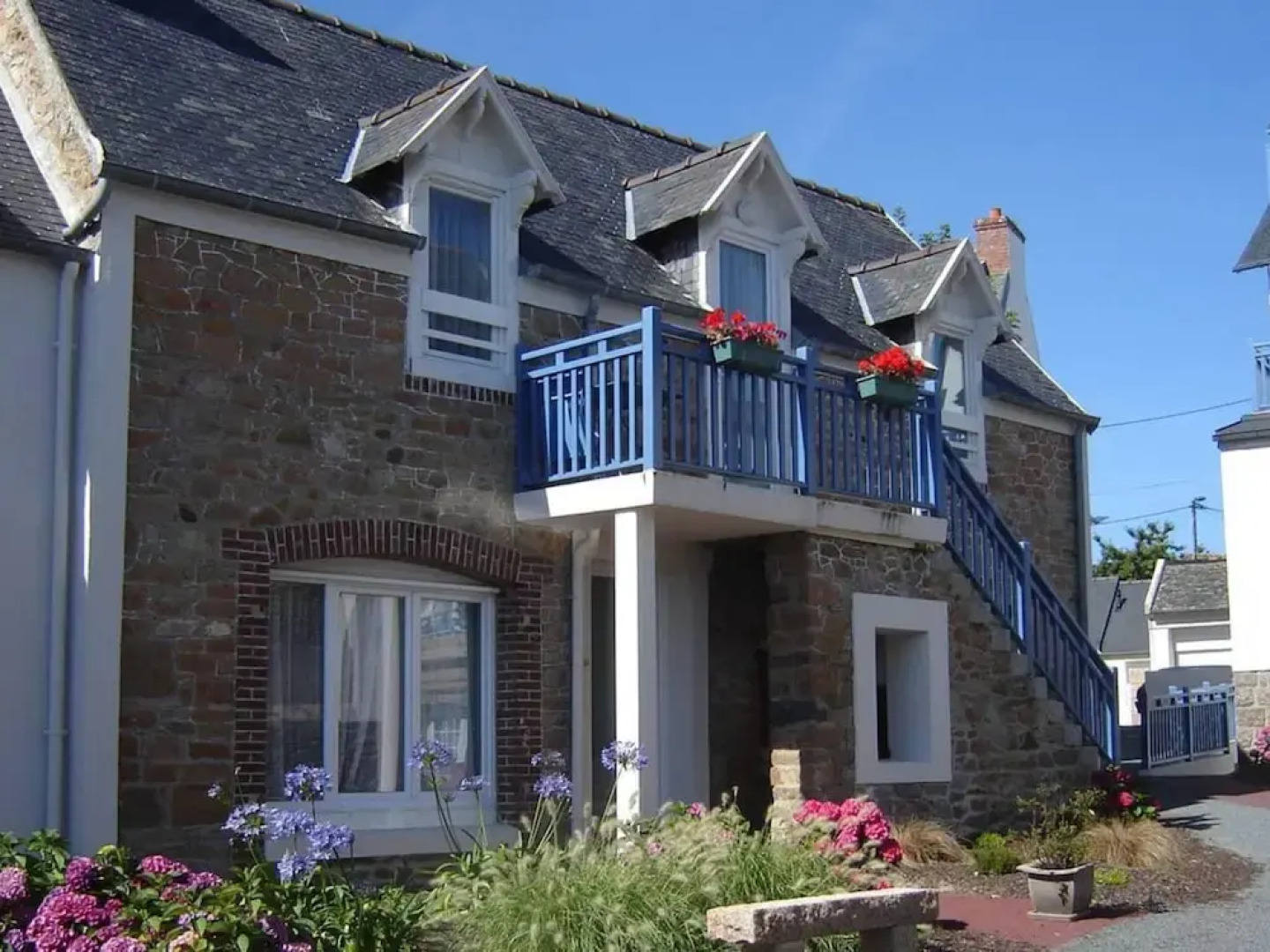 Apartment in Tregastel Near the Beach