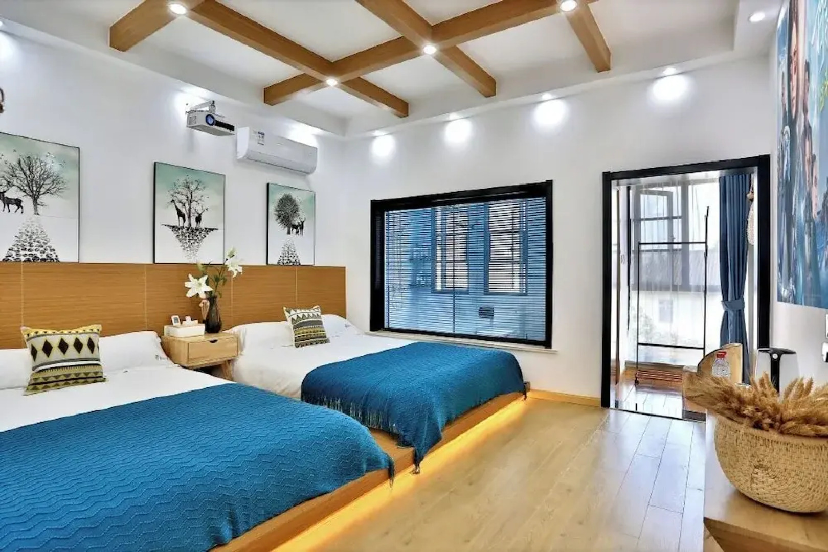 Shanghai Monegative Time Garden Hotel