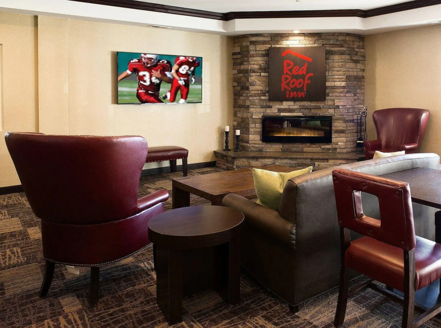 Red Roof Inn & Suites Omaha - Council Bluffs