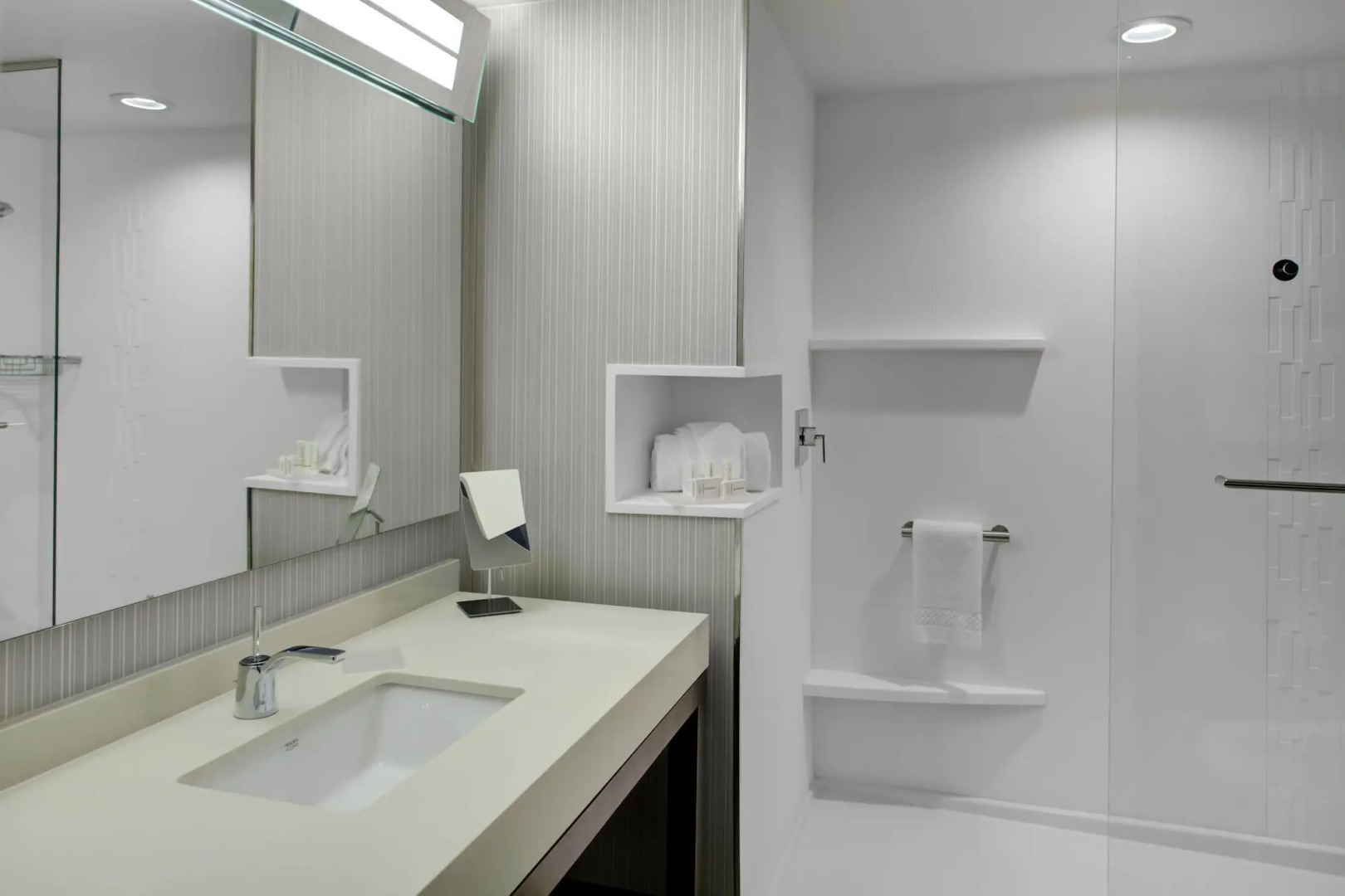 Courtyard by Marriott Atlanta Kennesaw