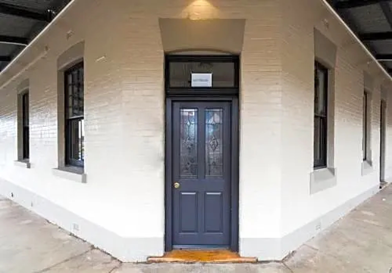 The Commercial Quarters - Room 2-has air conditioning, free WIFI, TV and fridge