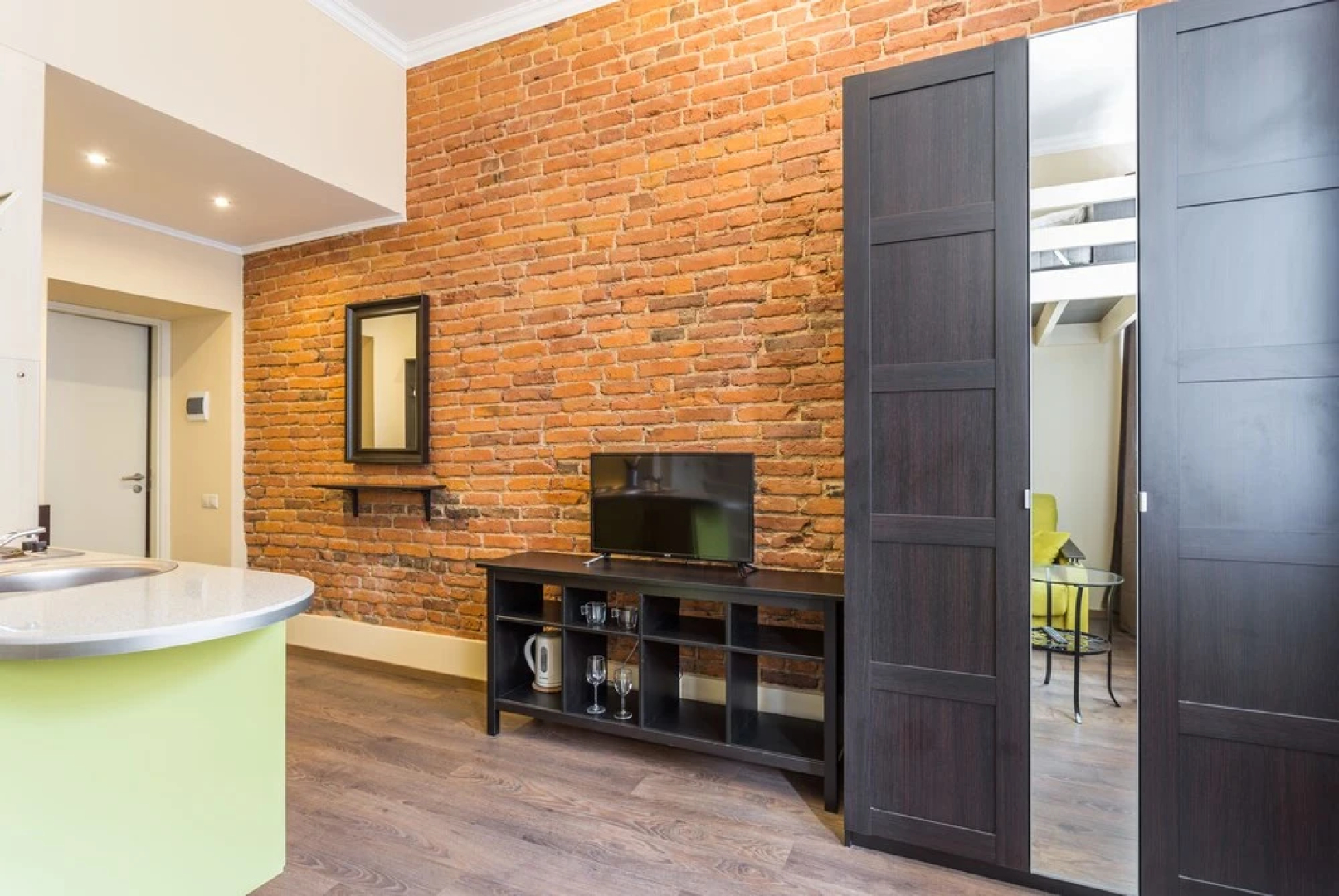 Apartments Grazdanskaya 9