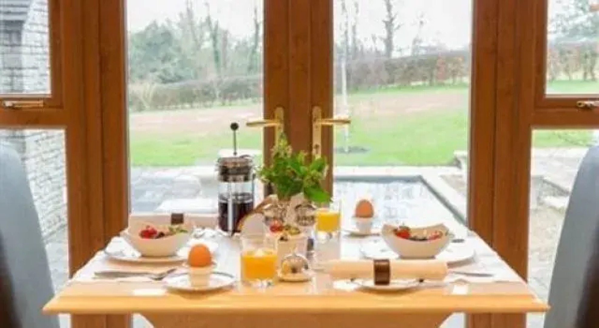 Llwyn Helyg Country House