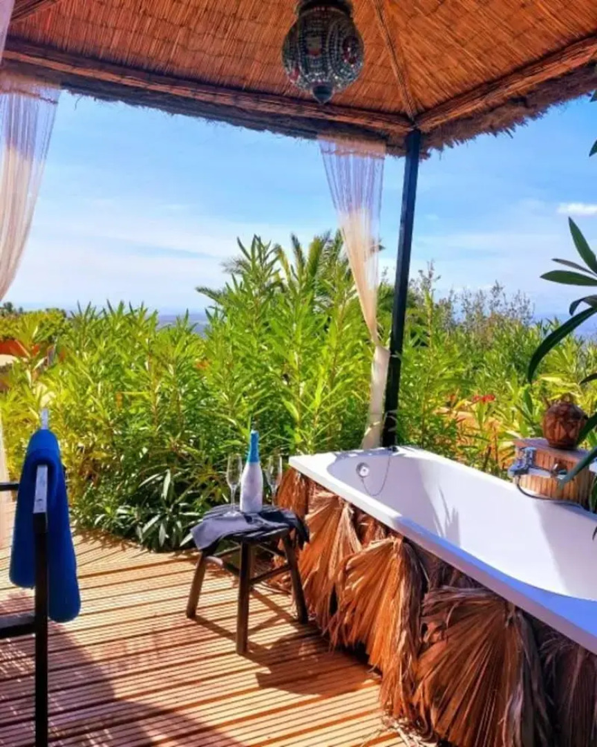 Casa Pino, 1 Bed, Sleeps 2, Pool, Hot Tub