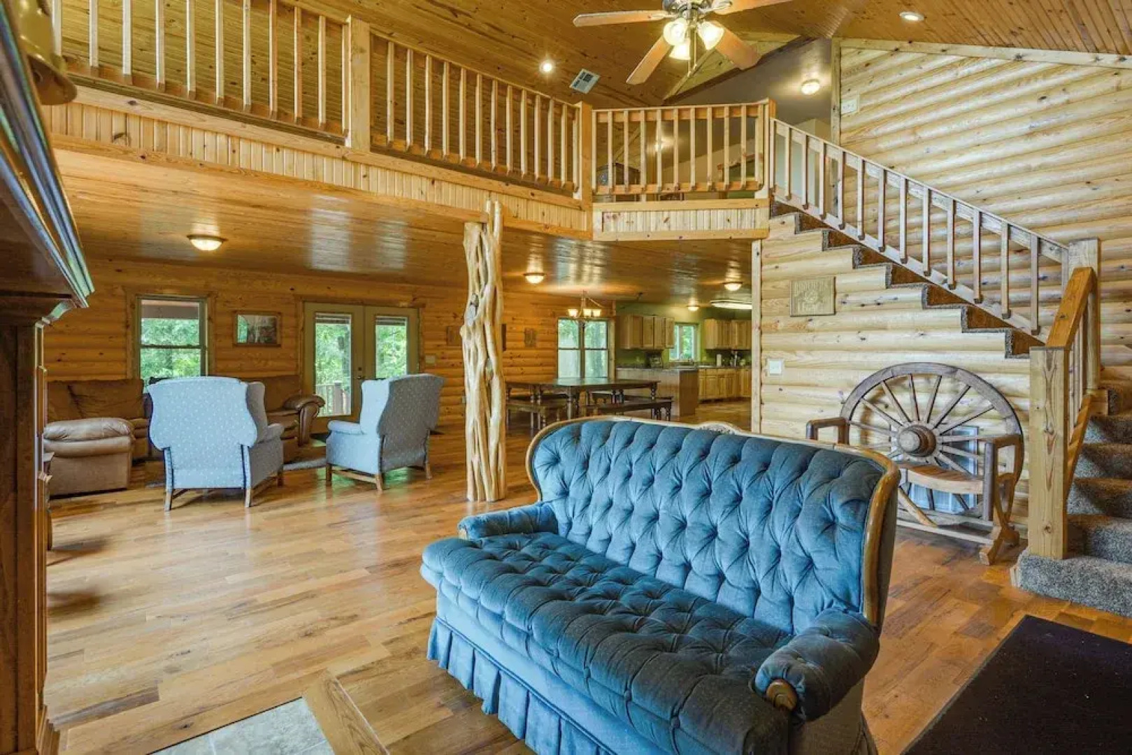 Spacious Log Cabin in Fairland, 1 Mi to Grand Lake