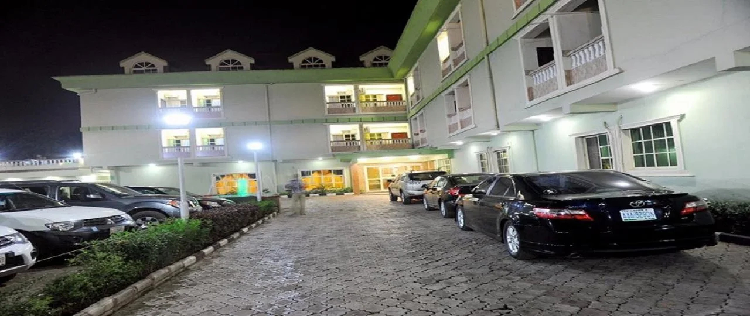 Koltotel Plaza & Suites