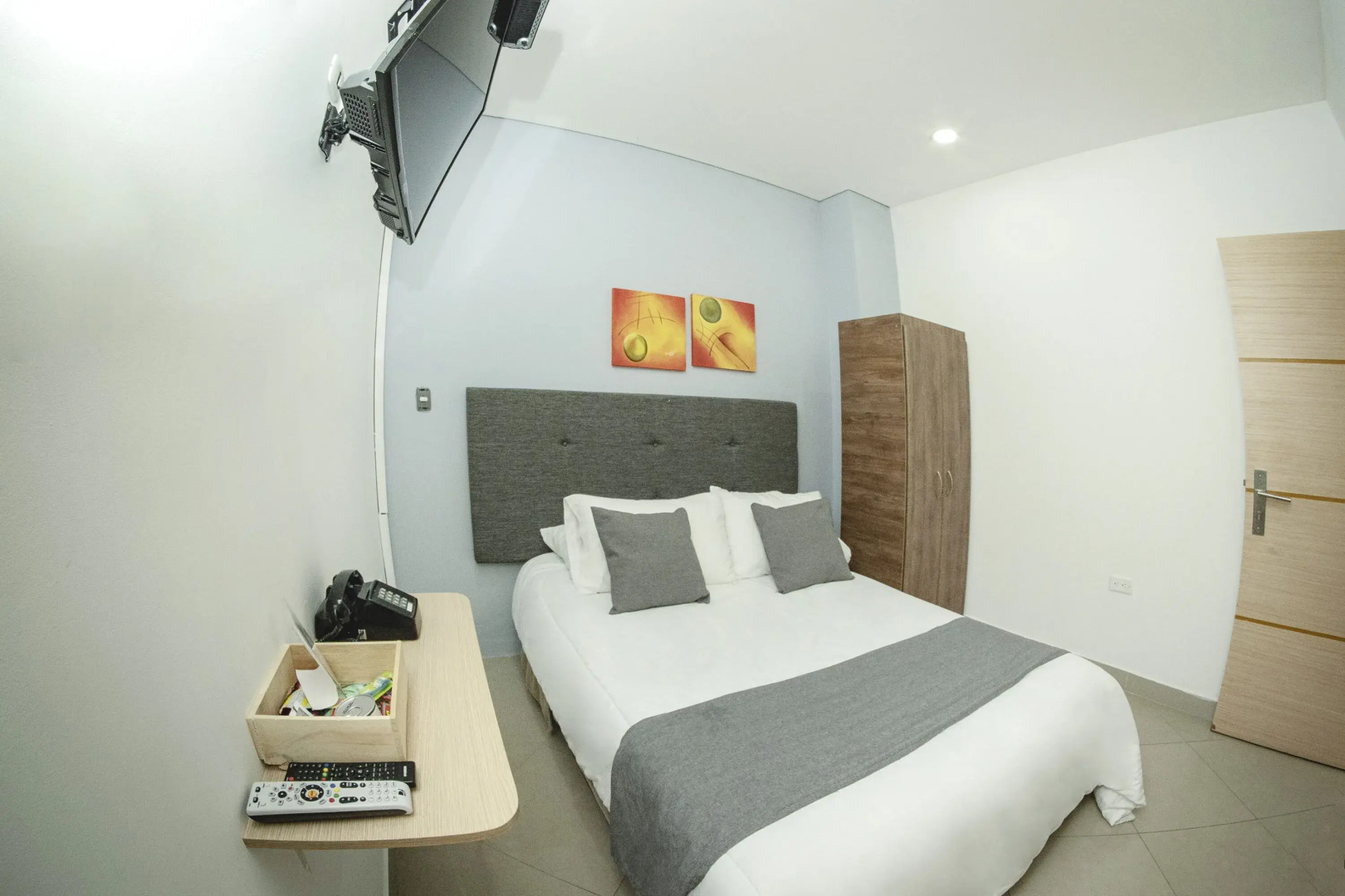 Llanogrande Airport by Bernalo Hotels