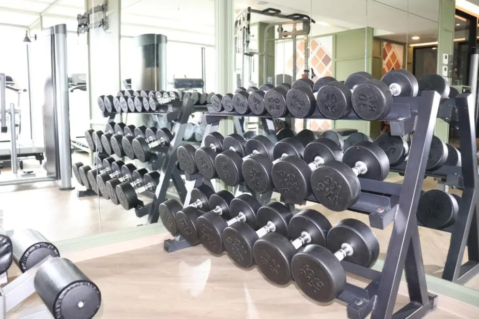 The Quart Ruamrudee by UHG