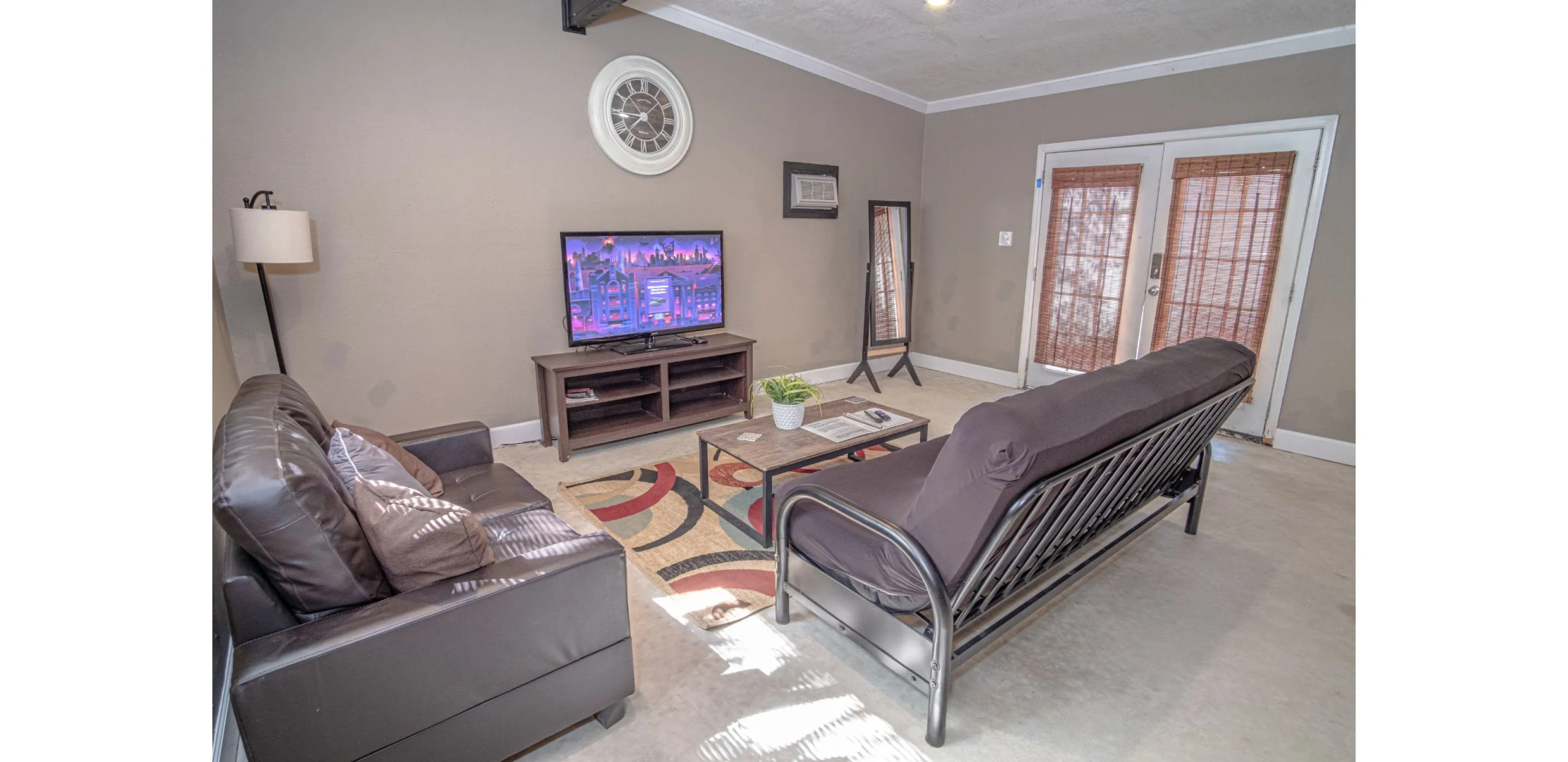 BIG Studio Near Downtown With All Amenities