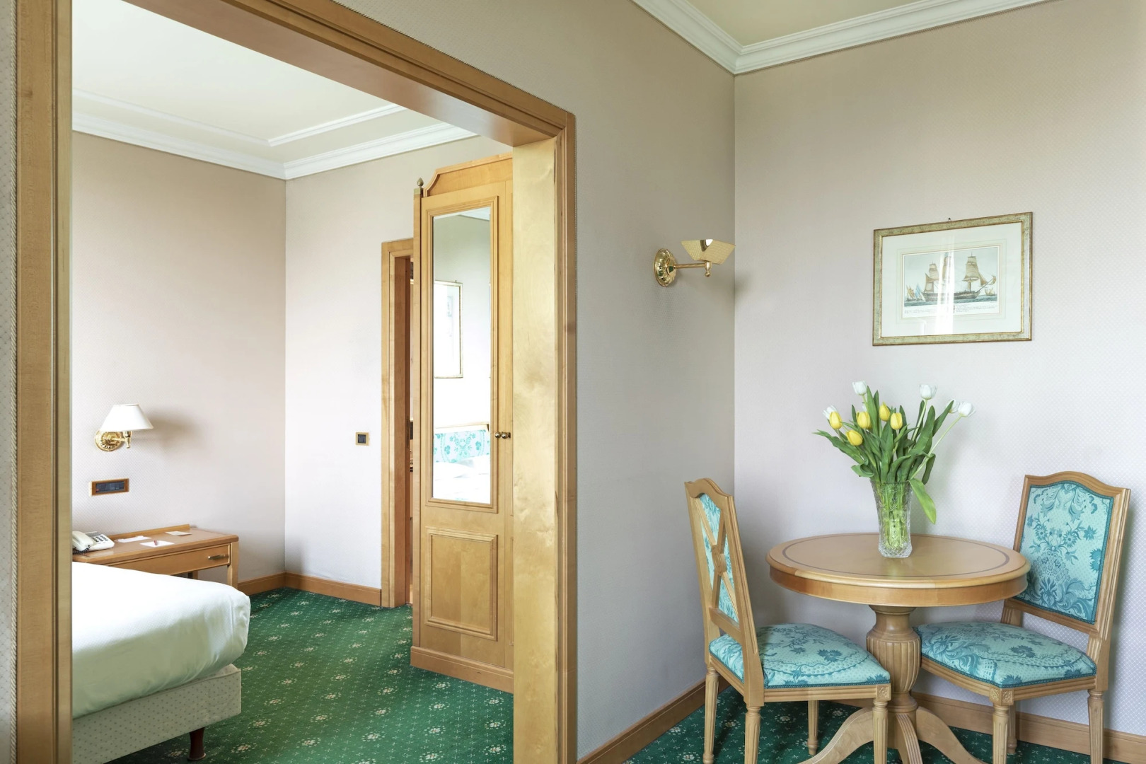 Отель Royal Garden