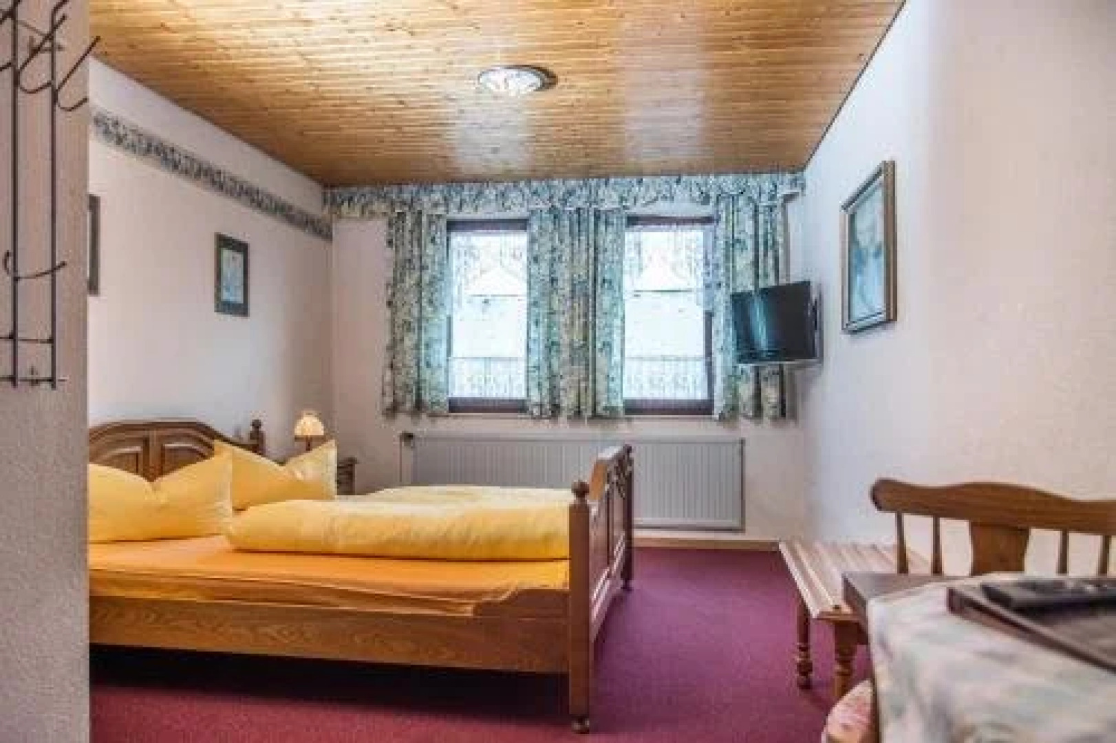 Gaststätte-Pension Gutshof Colmberg