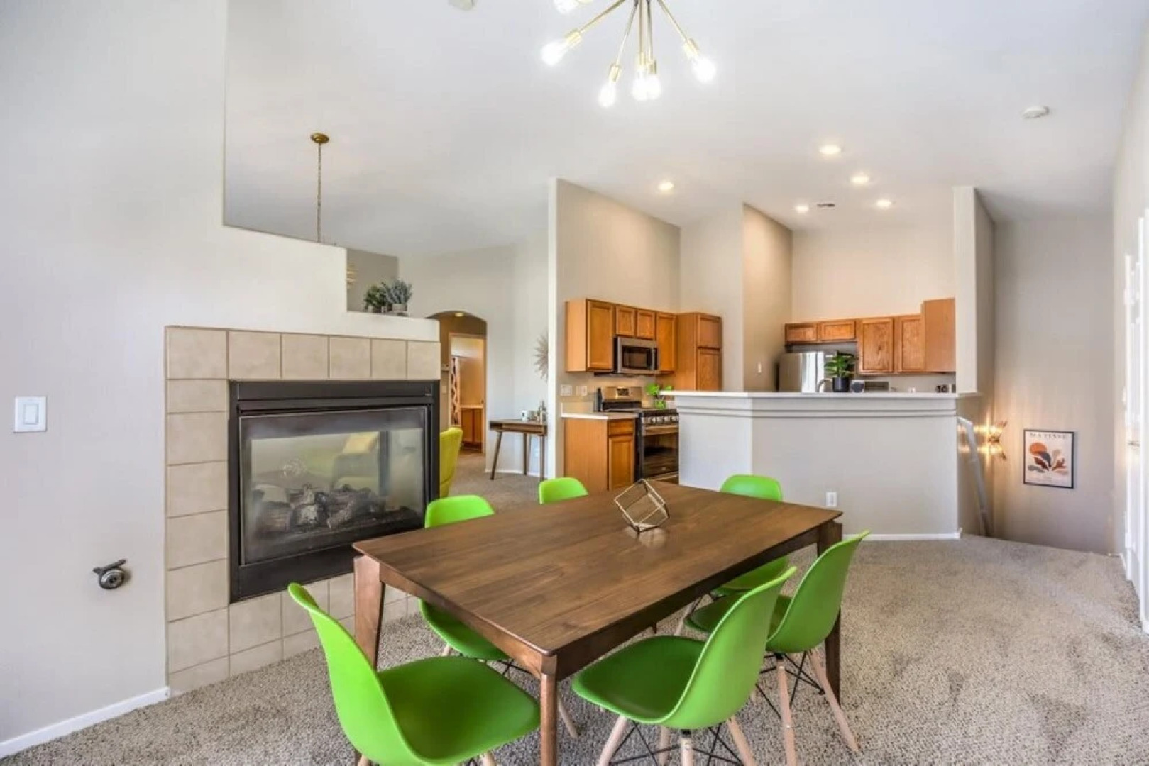 Extended Corporate Beautiful 2 Bedroom Condo With Community Pool Park