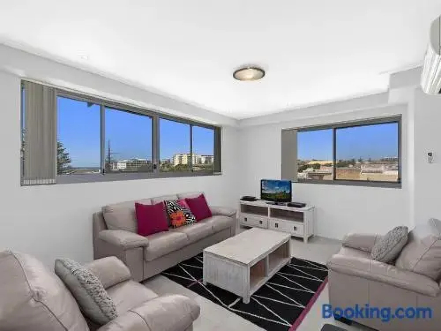 Coast Luxury Apartment 21