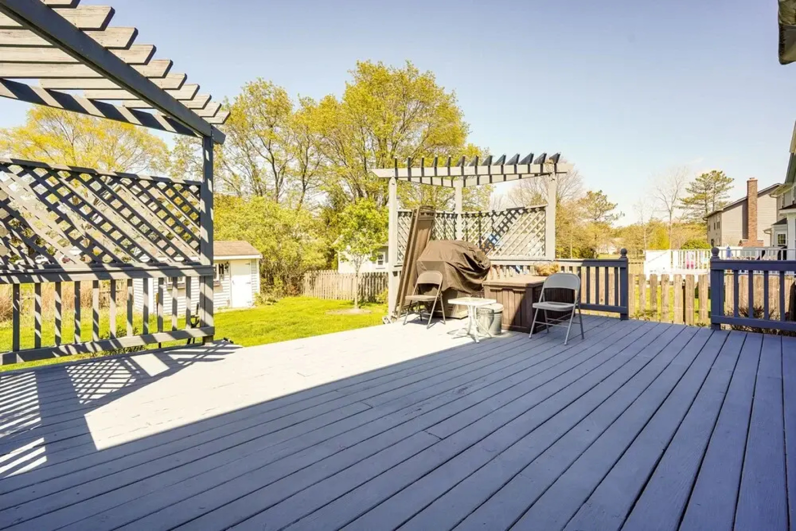 Spacious Home w/ Deck - 9 Mi to Downtown Columbus