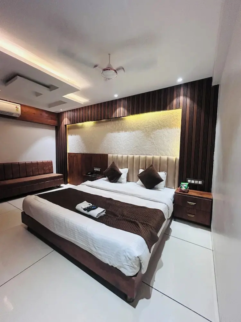 Hotel Care Residency By OYO Rooms