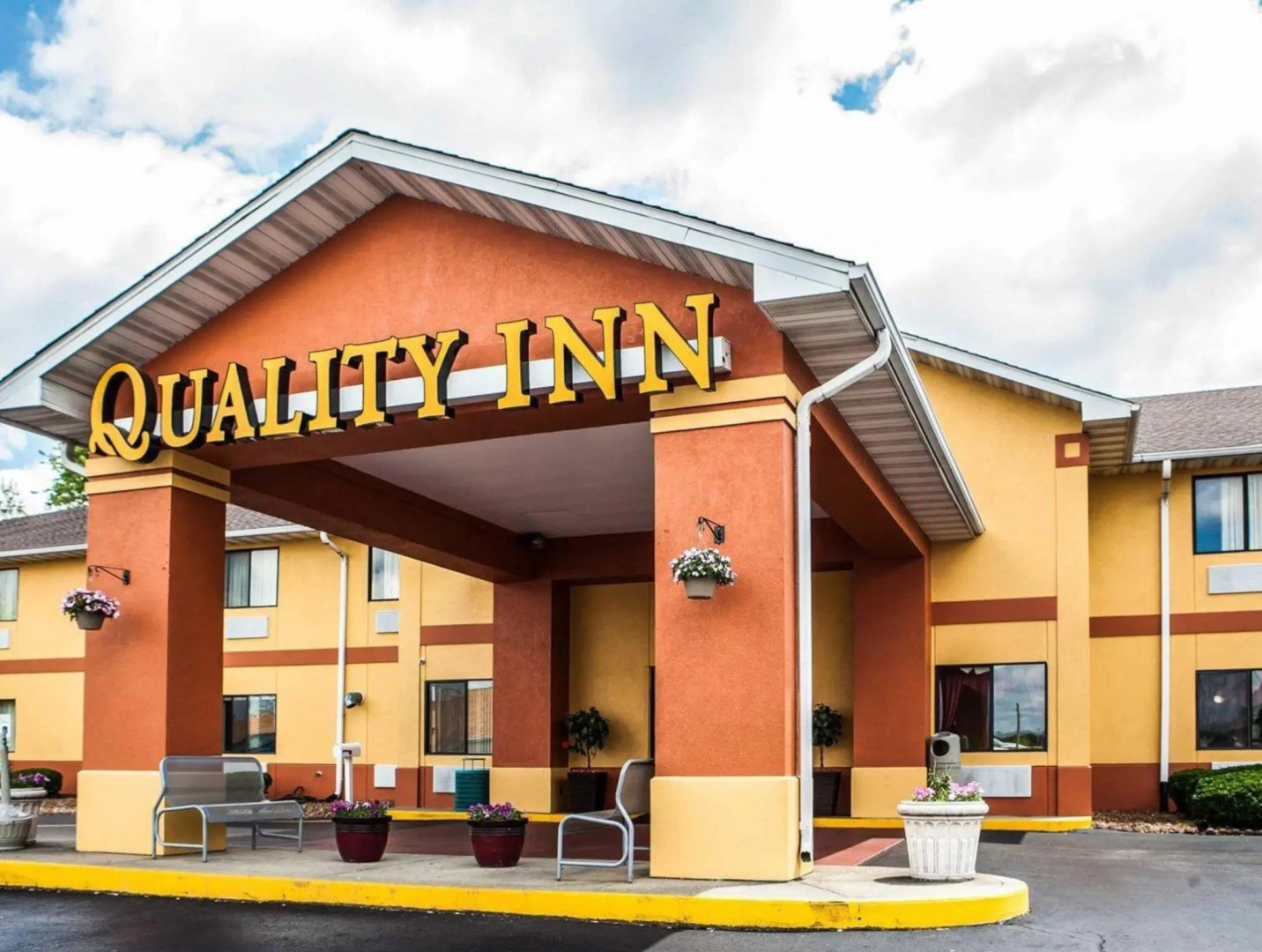 Quality Inn O'Fallon IL - St. Louis