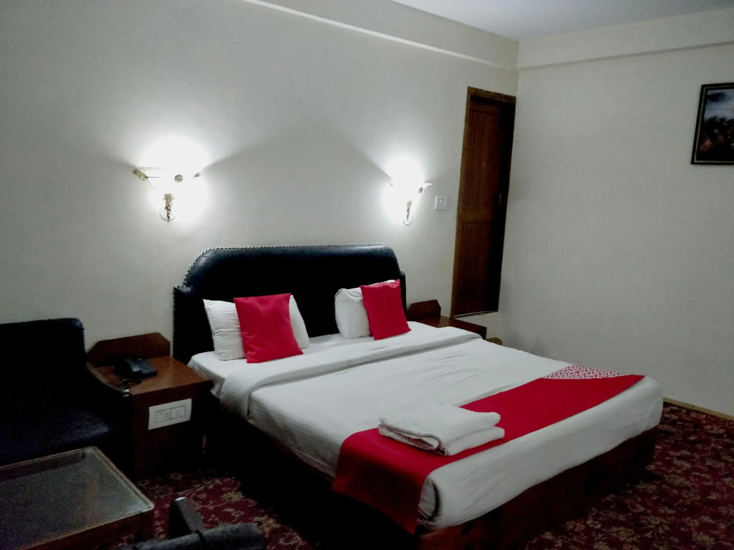 Capital O 19499 Shishamaati