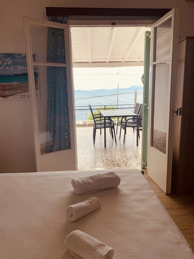 Akrogiali Apartments