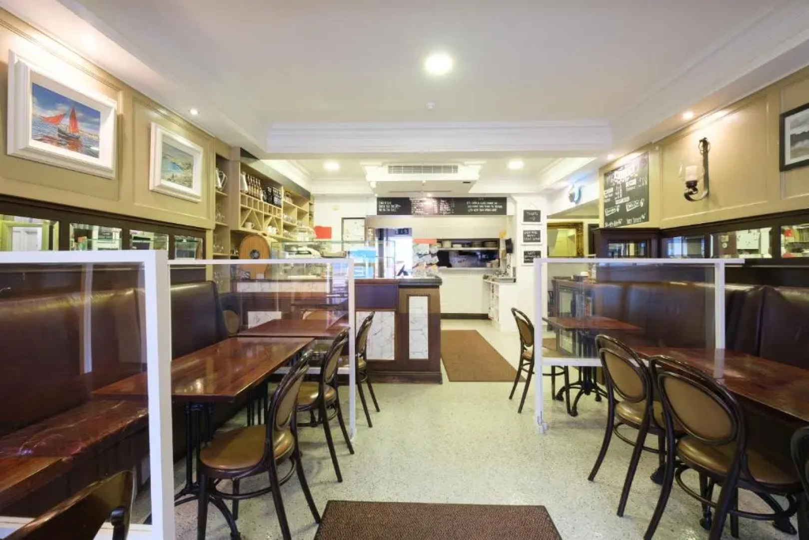 Eyre Square Townhouse