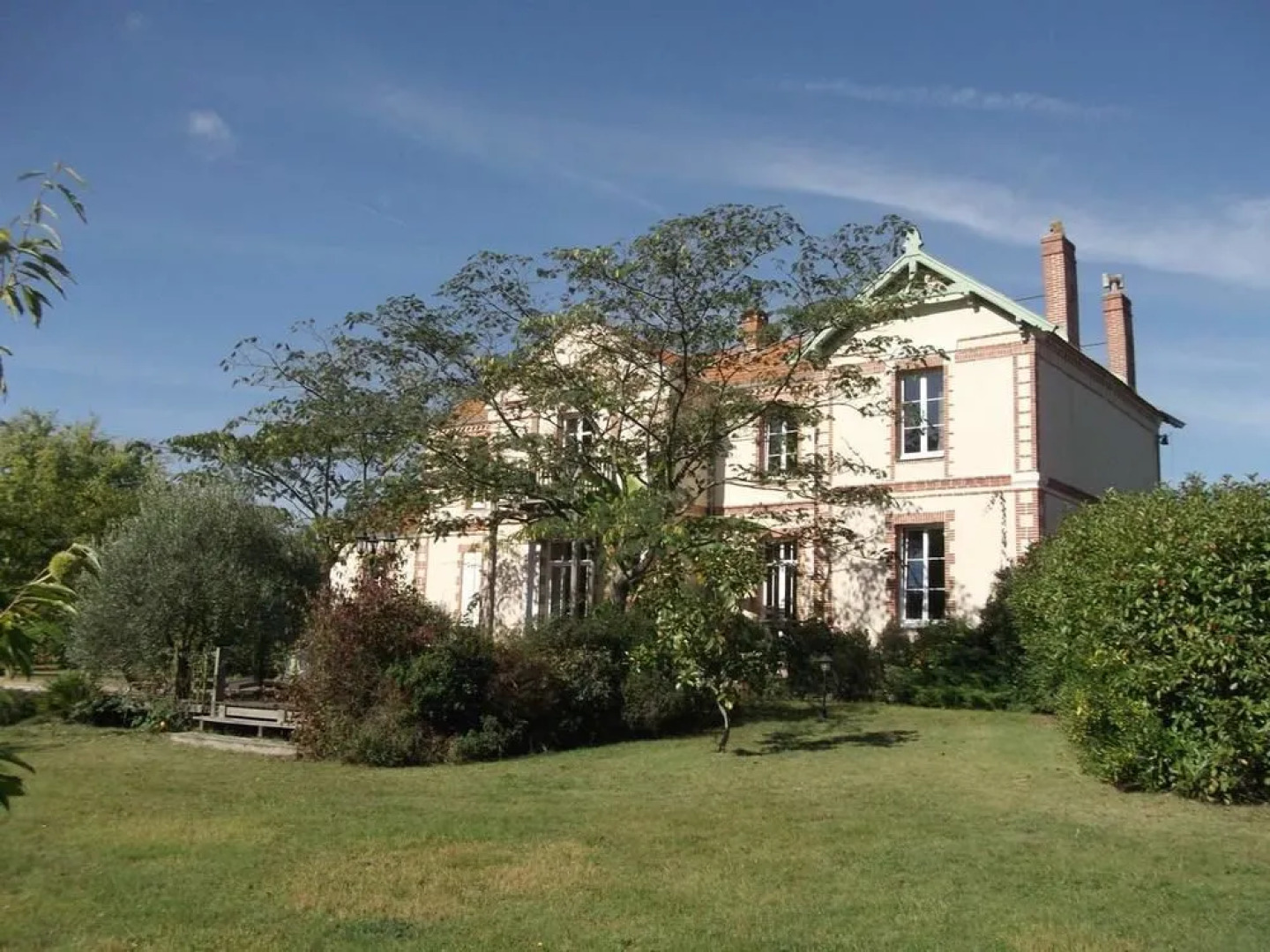 A la Villa dHerbauges