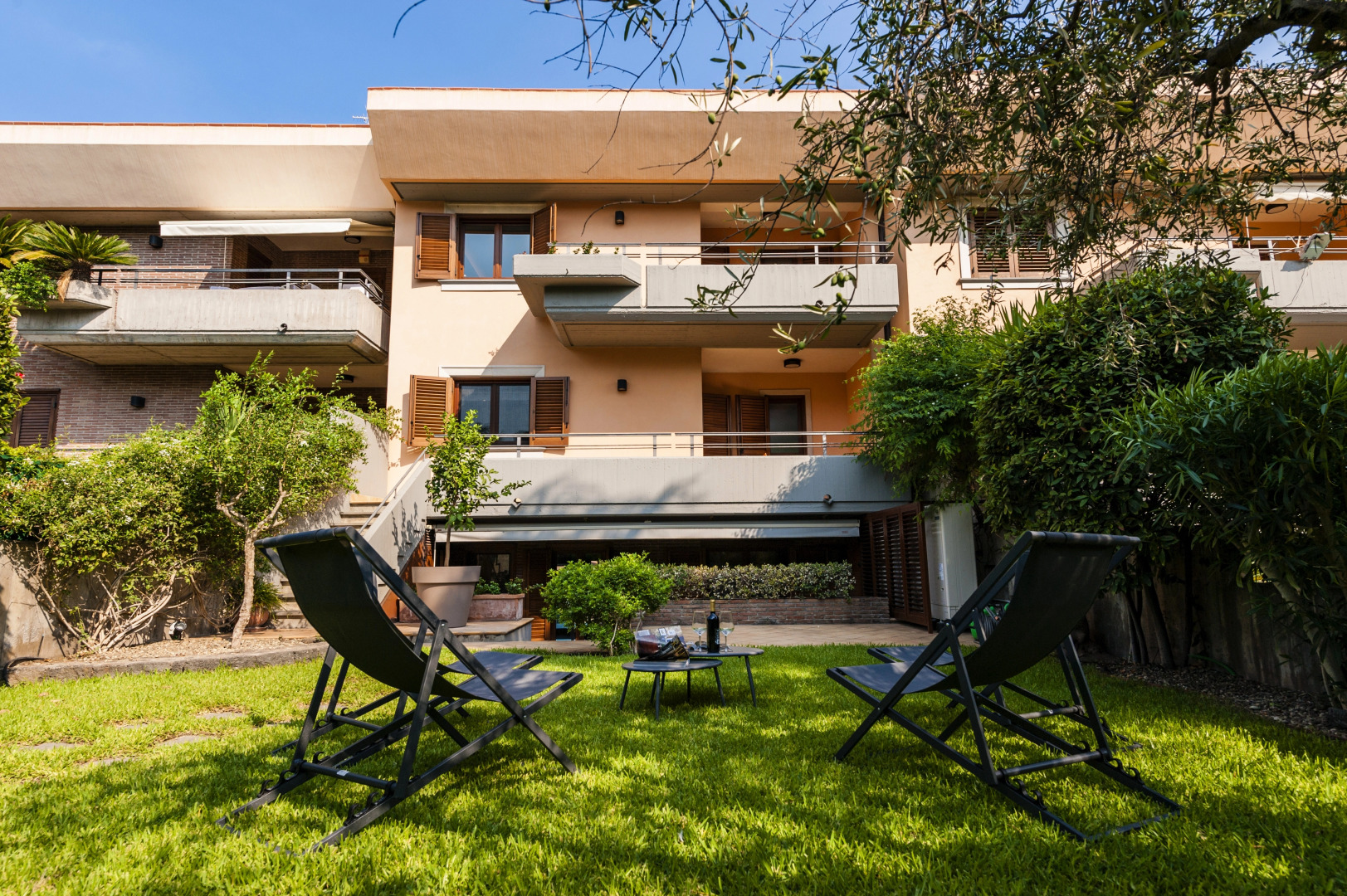 The Villa by Ferrini Home