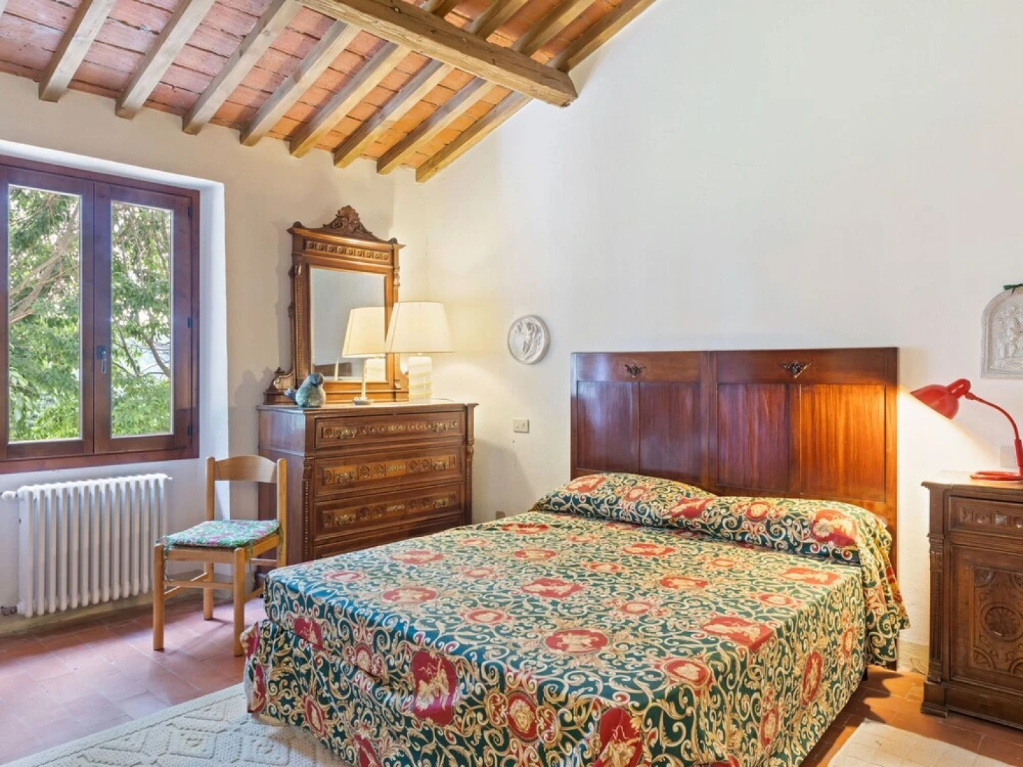 House on the Property Next to an Ancient Villa With a View of the Hills and Pool