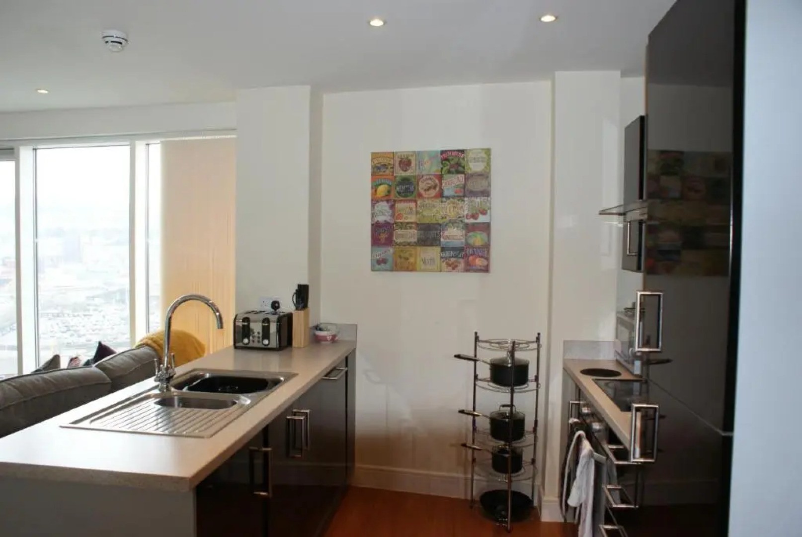 Coastal City Rooms – Waterfront