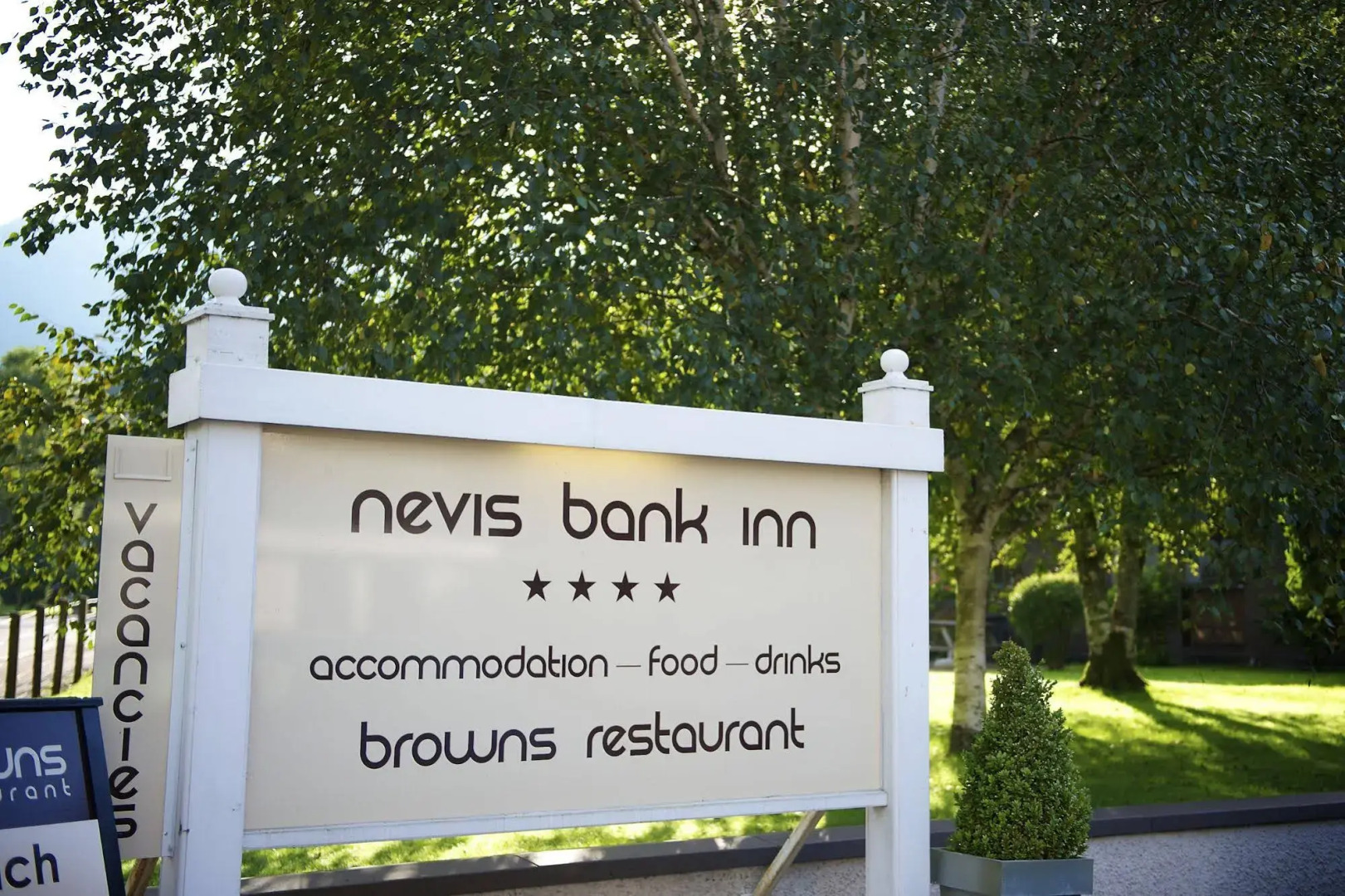 Nevis Bank Inn