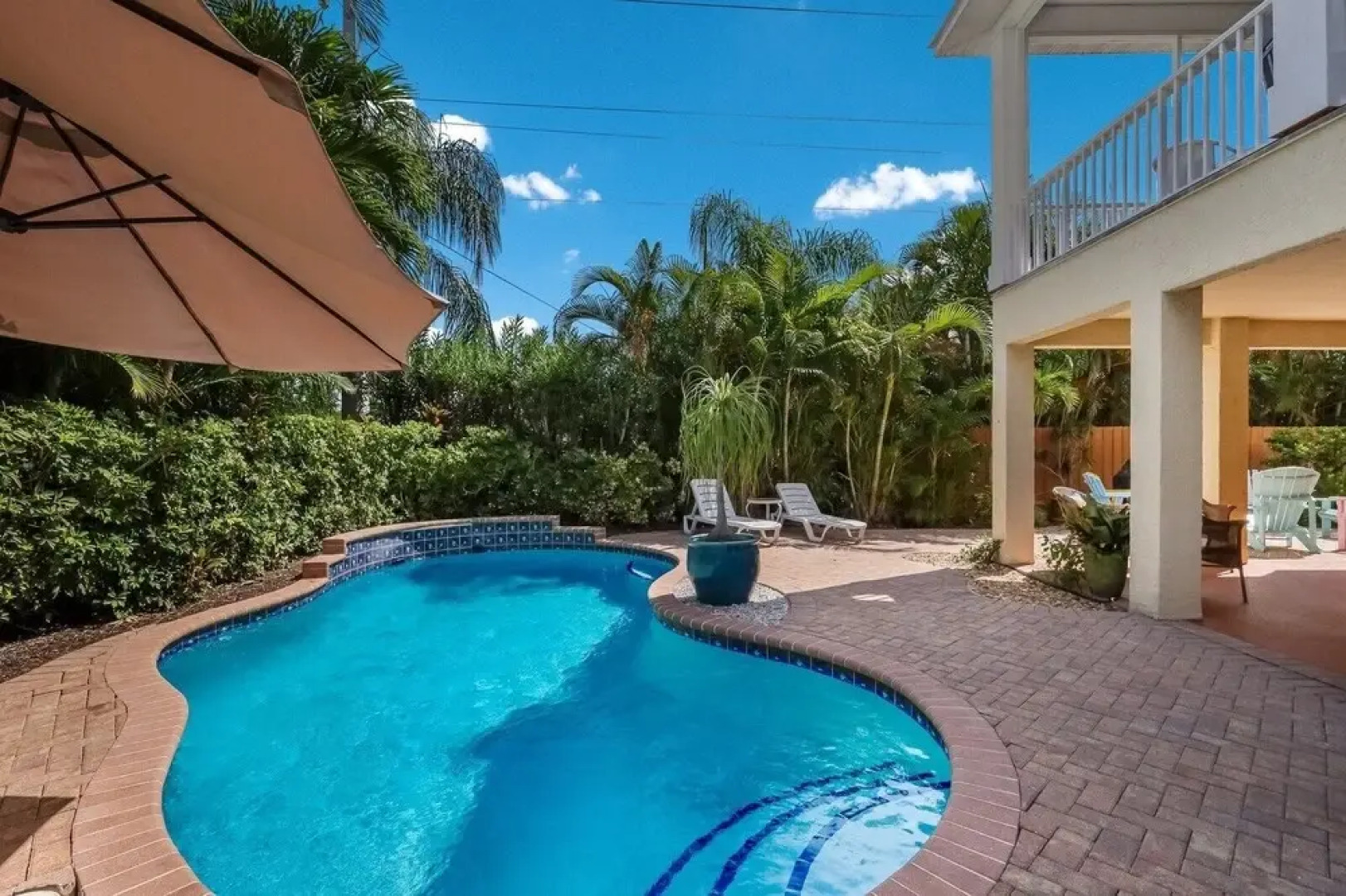 Sunkissed 3 Bedroom Townhouse by RedAwning