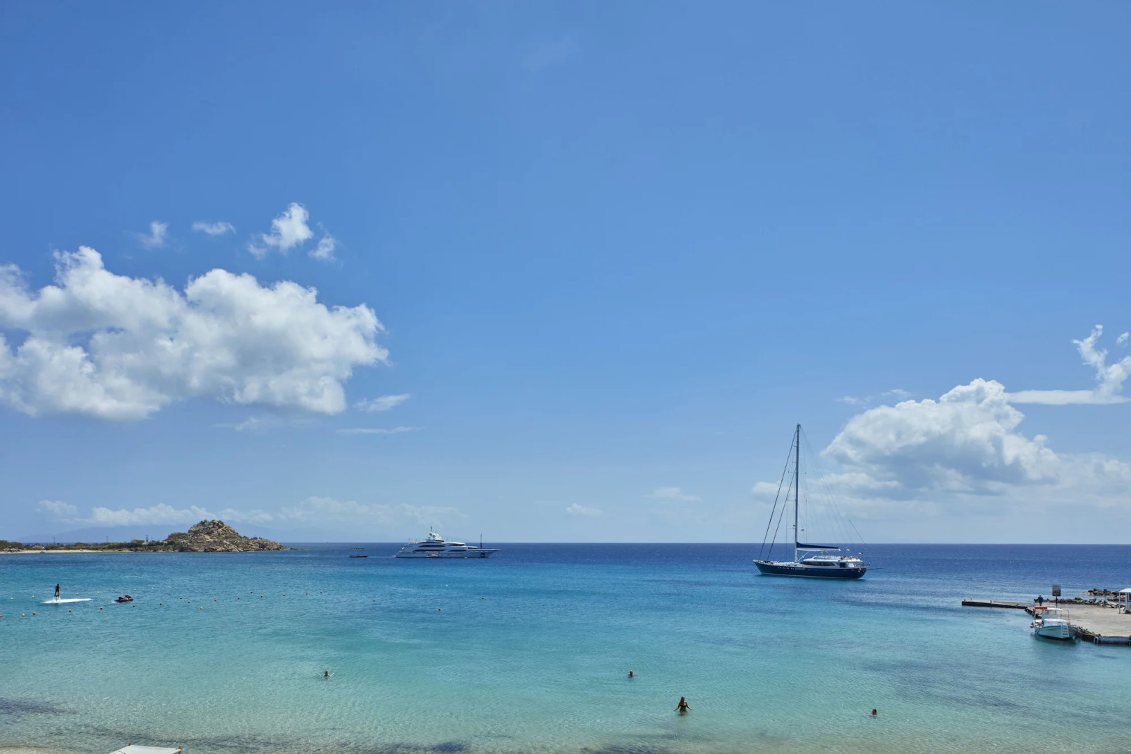 Kosmoplaz Beach Hotel