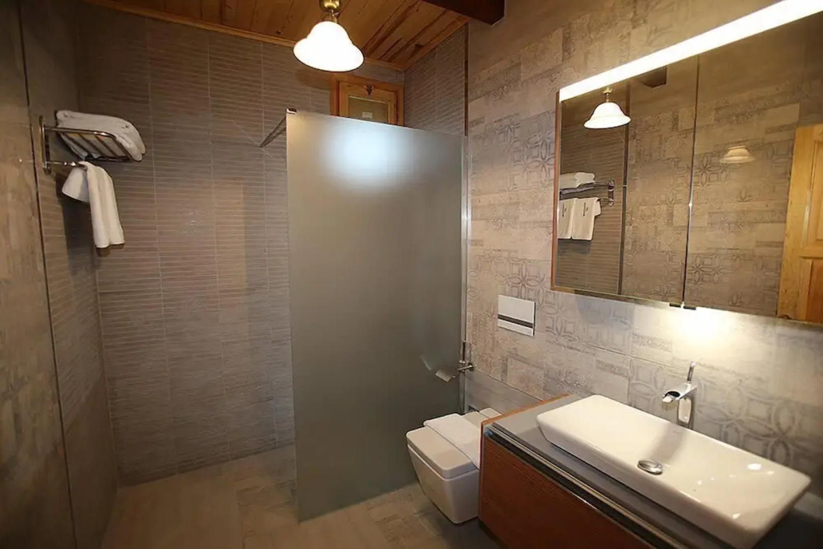 Nerissa Hotel - Special Class